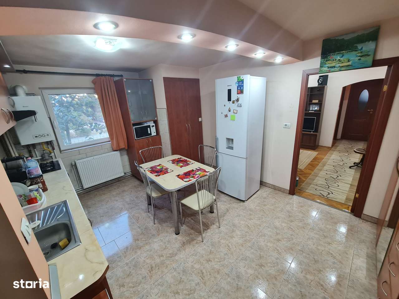 Inchiriez apartament 2 camere Modern Bou Rosu, et. 1, centrala, clima. - Imagine principală: 2/20