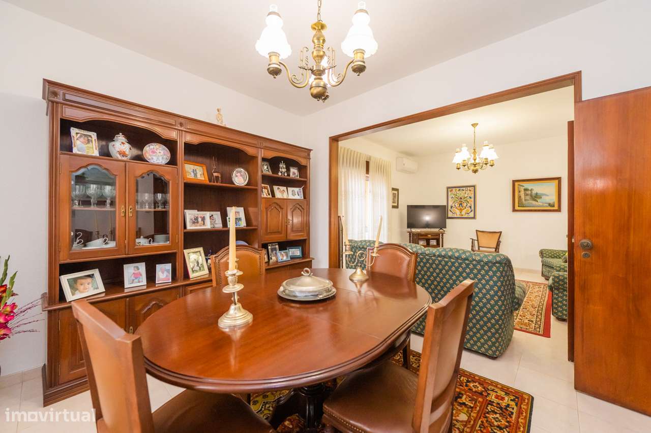 Moradia 4 Quartos - Pontinha-6