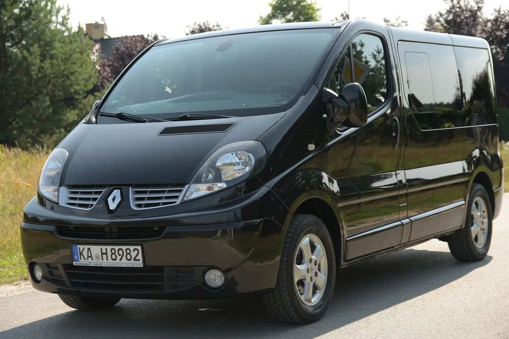 Renault Trafic II (2001-2014) Grand Passenger Black Edition 2012