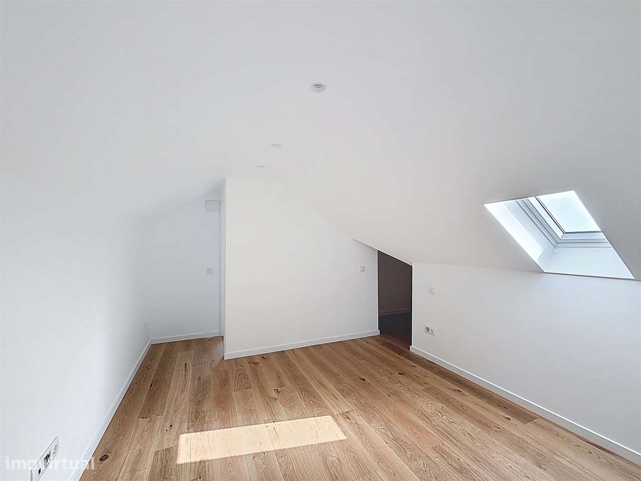 Apartamento T1+1 no centro da cidade-18