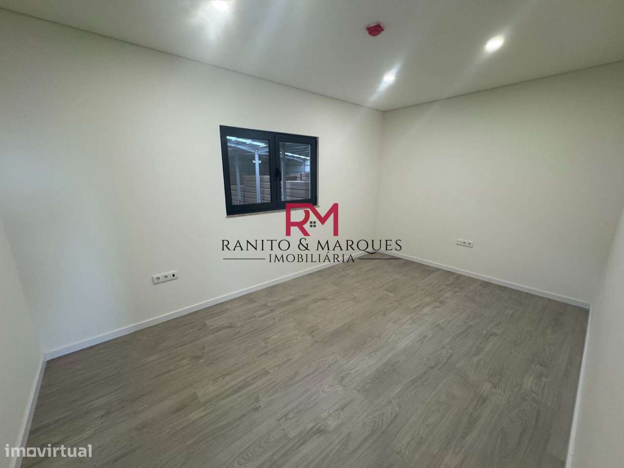 ESCRITÓRIO PARA ARRENDAMENTO - GANDRA, PAREDES - Grande imagem: 3/21