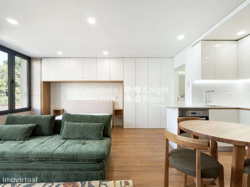 Apartamento T0 no centro do Porto no Bonfim - Grande imagem: 4/23