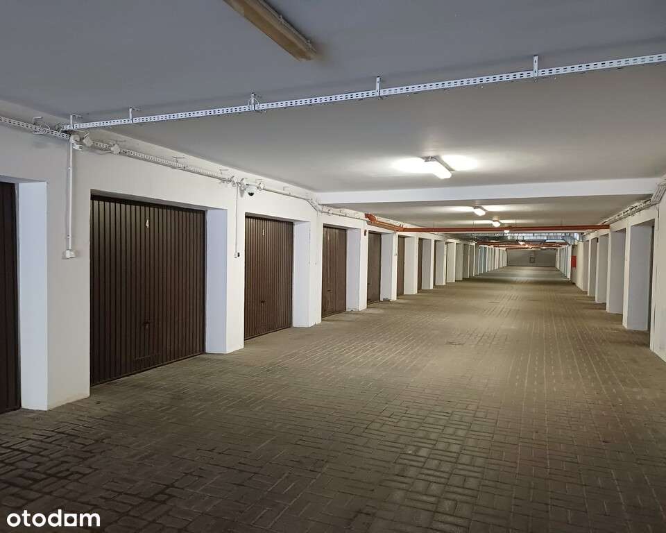 Ładne, z dużą loggią z 2010 r. piwnica, garaż-19