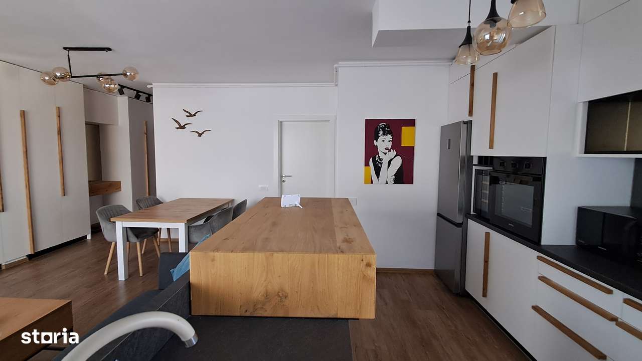 2 camere | Mobilier premium | 3 balcoane | Vedere pe trei laturi - Imagine principală: 2/20