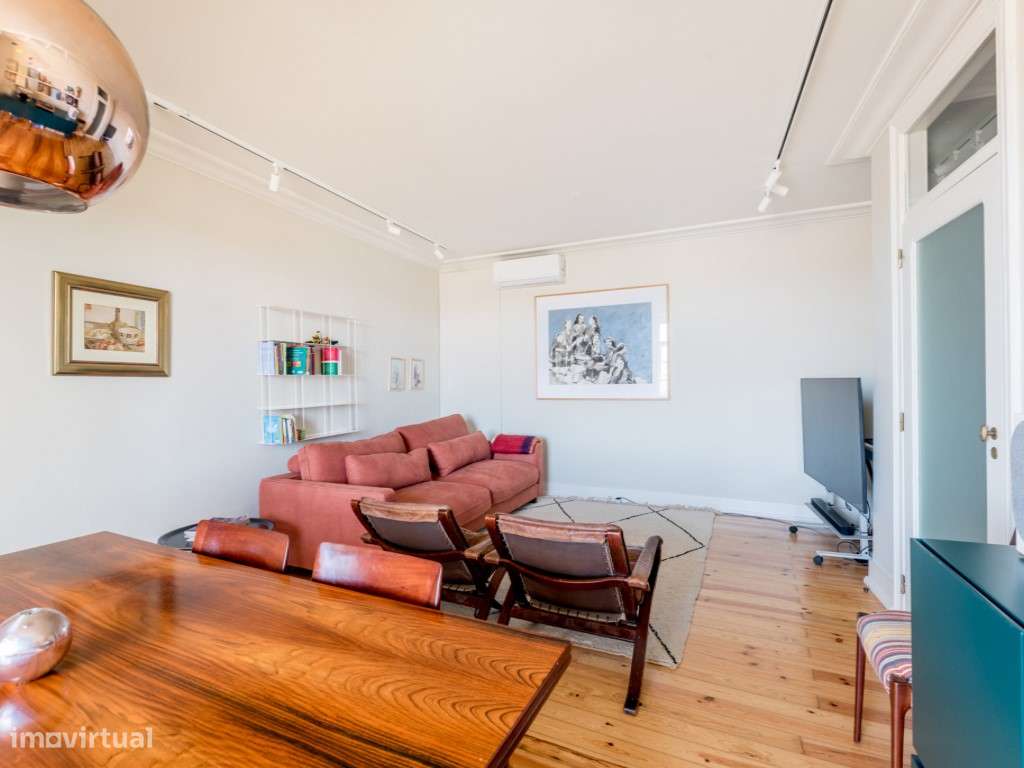 Apartamento de Charme T4 com Elevador e Estacionamento - Grande imagem: 5/35