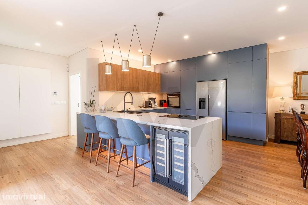 Moradia T3+1 com Vista Mar, Piscina e Design Exclusivo – Caniço, Madei - Grande imagem: 5/32