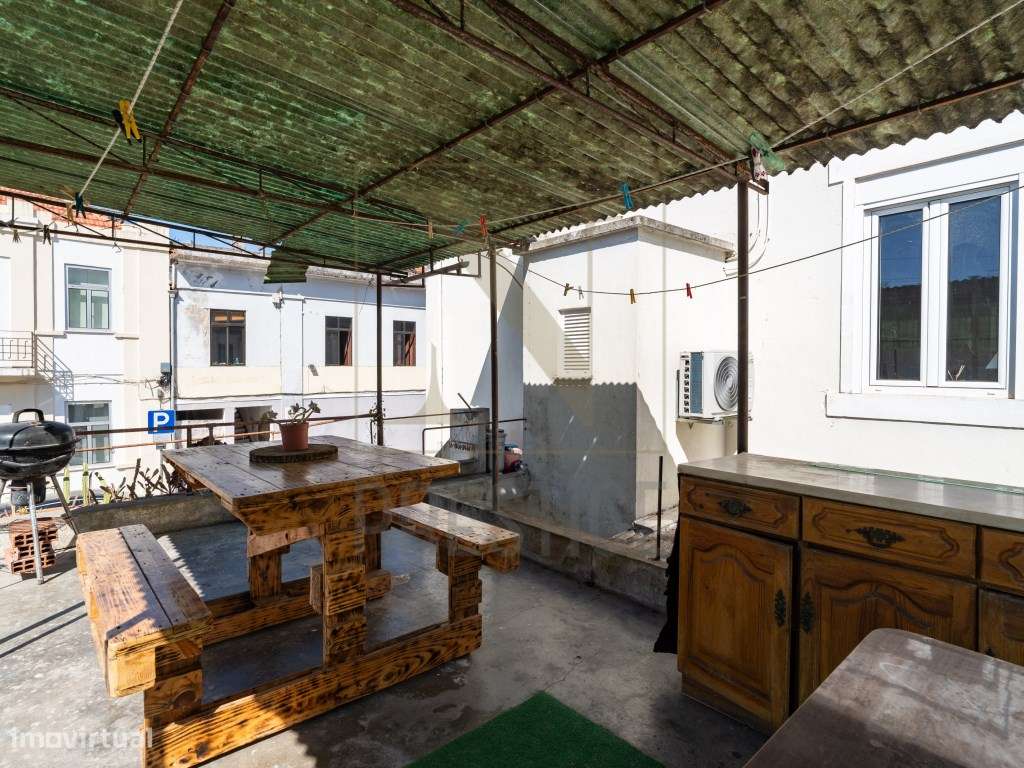 Prédio no Bairro Norton de Matos-41