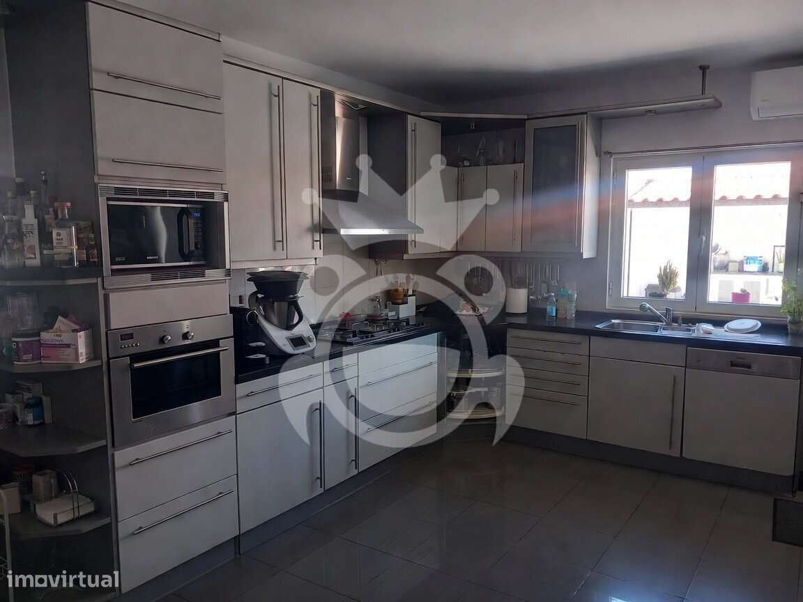 Moradia em Serpa - T5-10