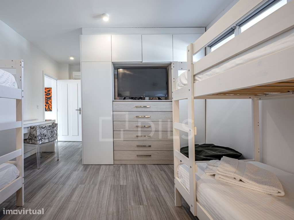 Moradia T6+1 em Soltróia, junto à praia, com piscina-28