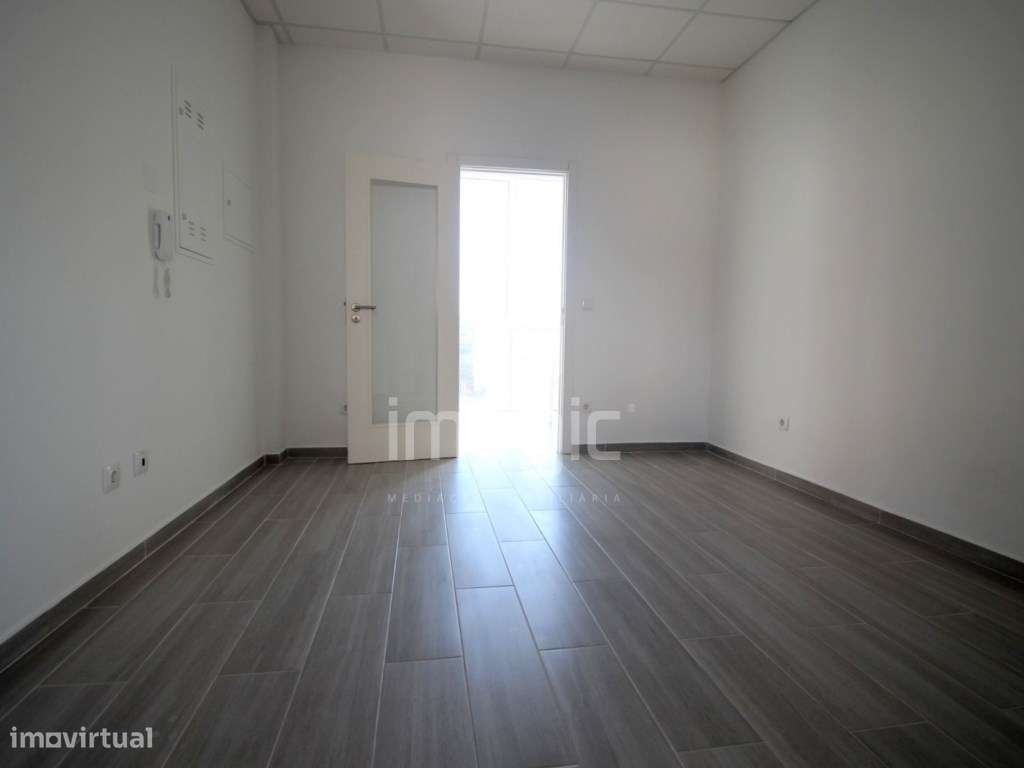 LOJA no CENTRO de MAFRA - ARRENDAMENTO - Grande imagem: 5/8