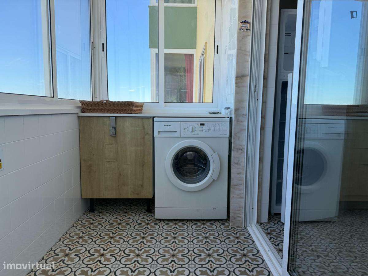 Quarto - localizado em Pontinha Lisbon - Grande imagem: 4/15