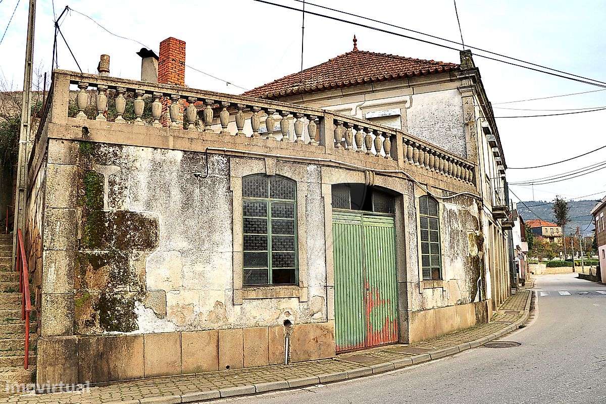 Moradia T6 para venda - Grande imagem: 2/17