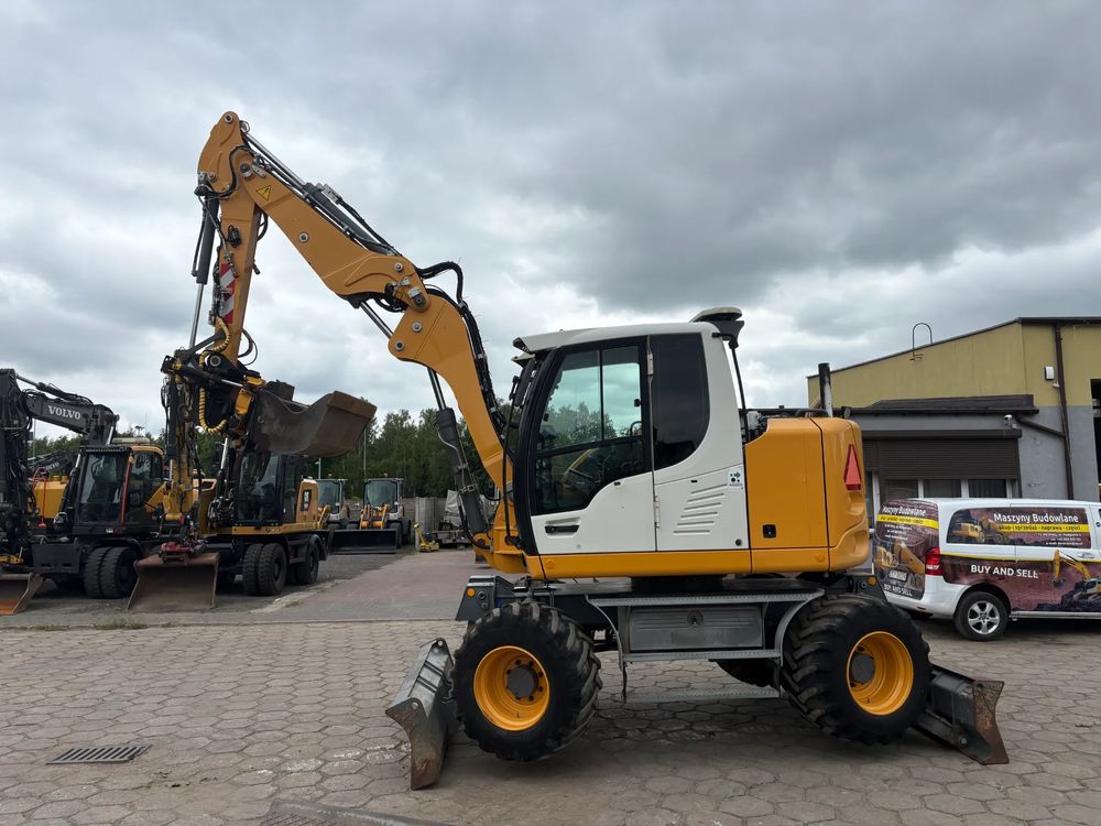 Liebherr A910 compact 2014