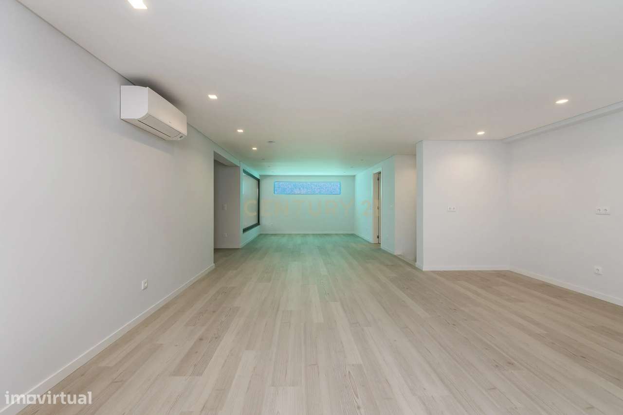 Moradia premium em Cascais onde o luxo e a natureza se encontram-31