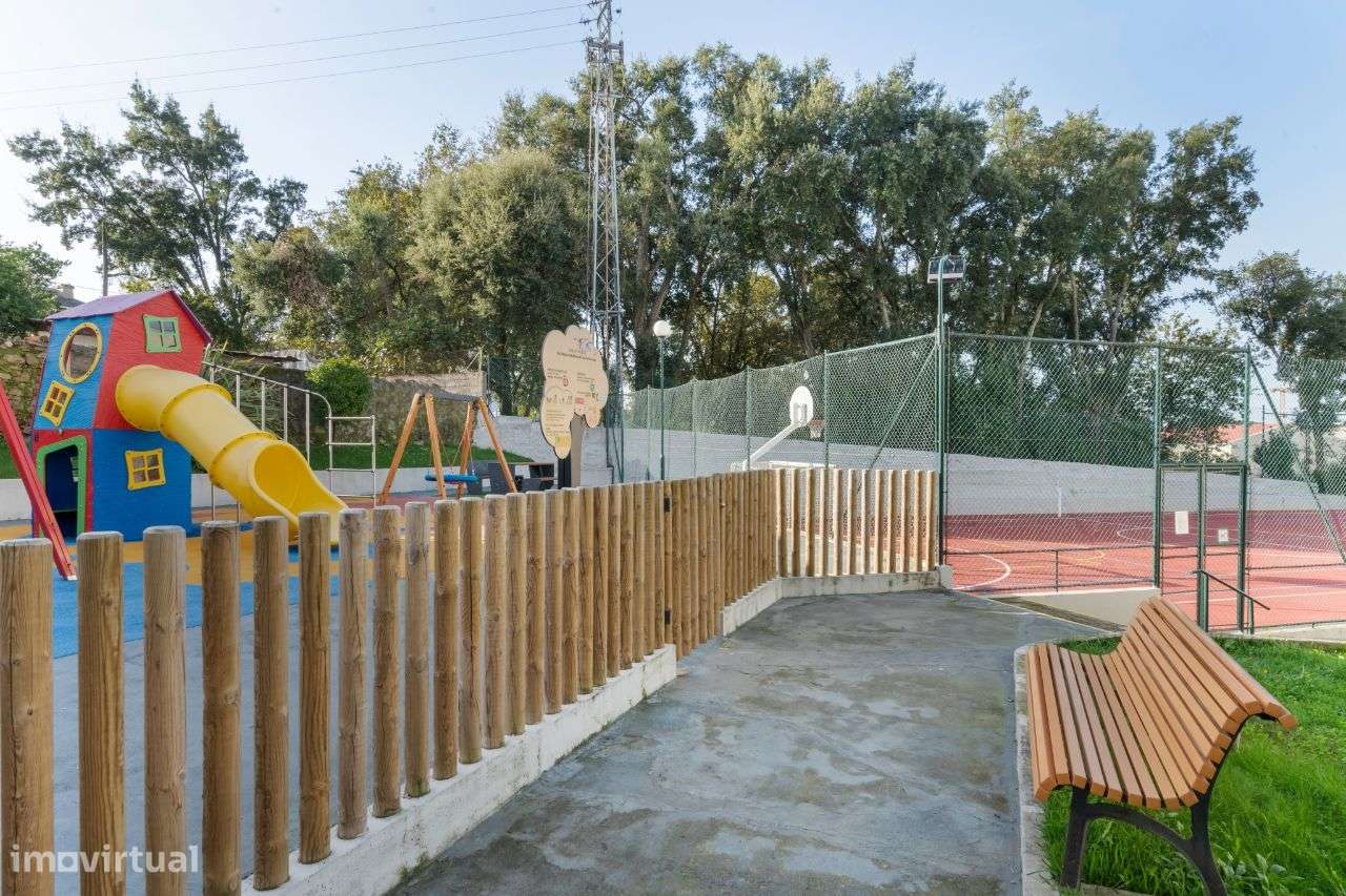 Moradia T5 Remodelada - Condomínio da Fonte Seca-57