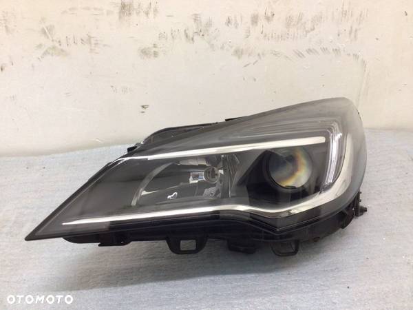 Lampa przednia lewa Opel Astra V 5 K led - 1