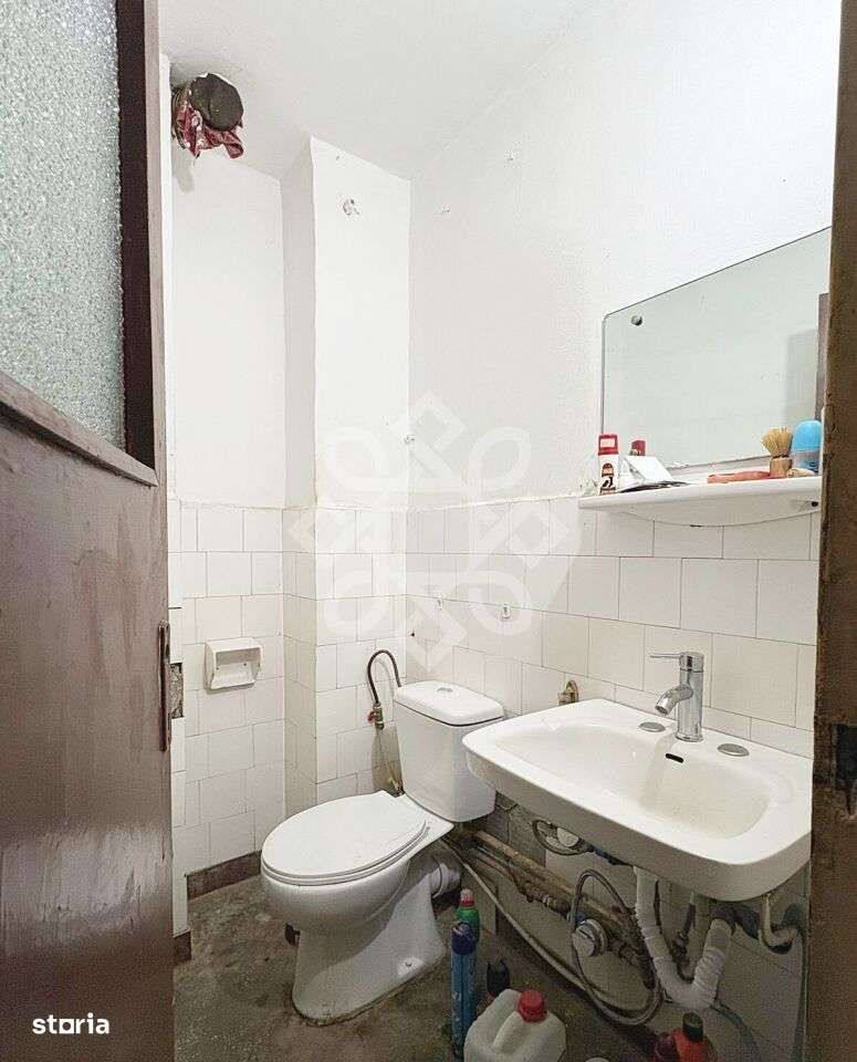 Apartament cu 4 camere de vanzare la etajul 3 in Nufarul-6