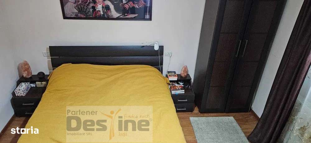 Apartament 3 camere-Semidecomandat-fara risc-Podu Ros - Imagine principală: 3/8