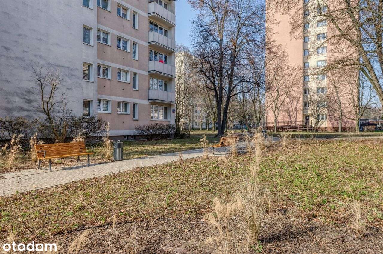 Do zamieszkania. Przy metrze. Piękny widok!-6