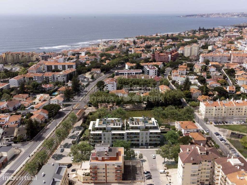 Apartamento T3 com jardim, localizado na Parede, Cascais-39