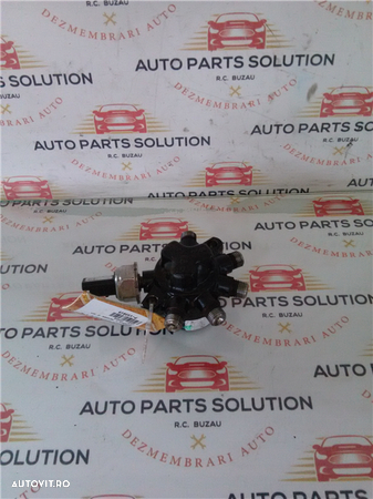 rampa injectoare 1.5 dci renault megane 2 2004 2008 - 1