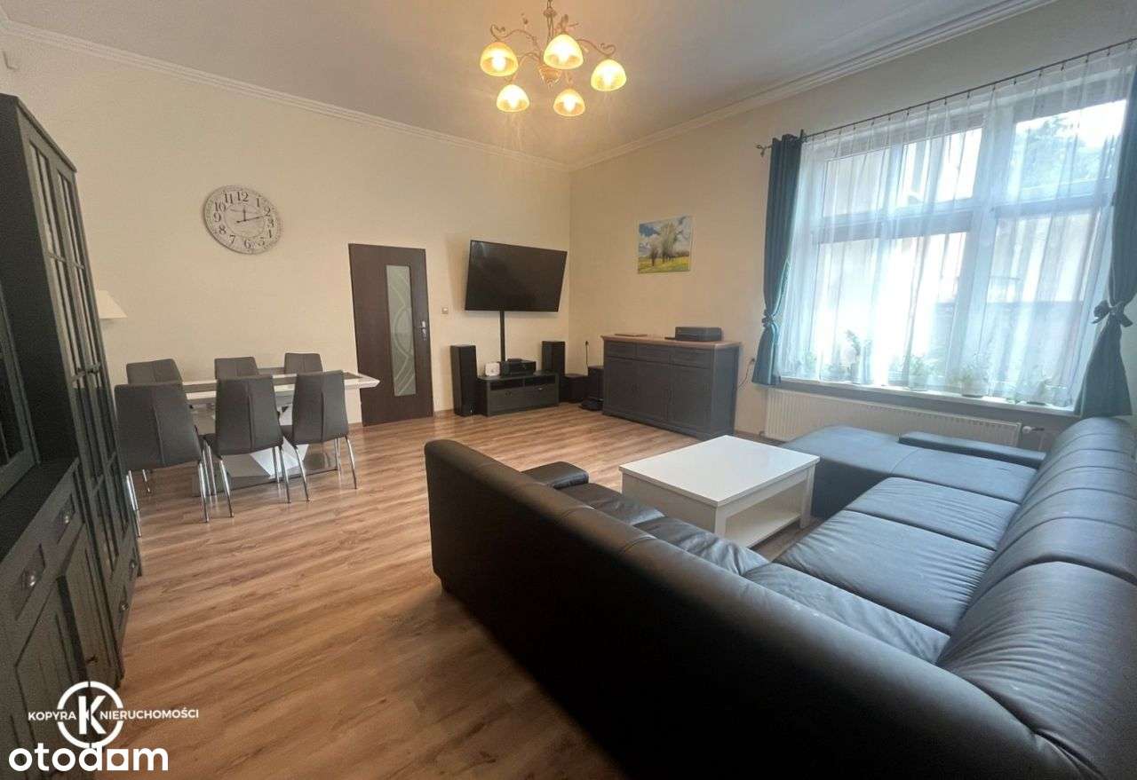 Na sprzedaż przestronne mieszkanie 5-pokojowe-4