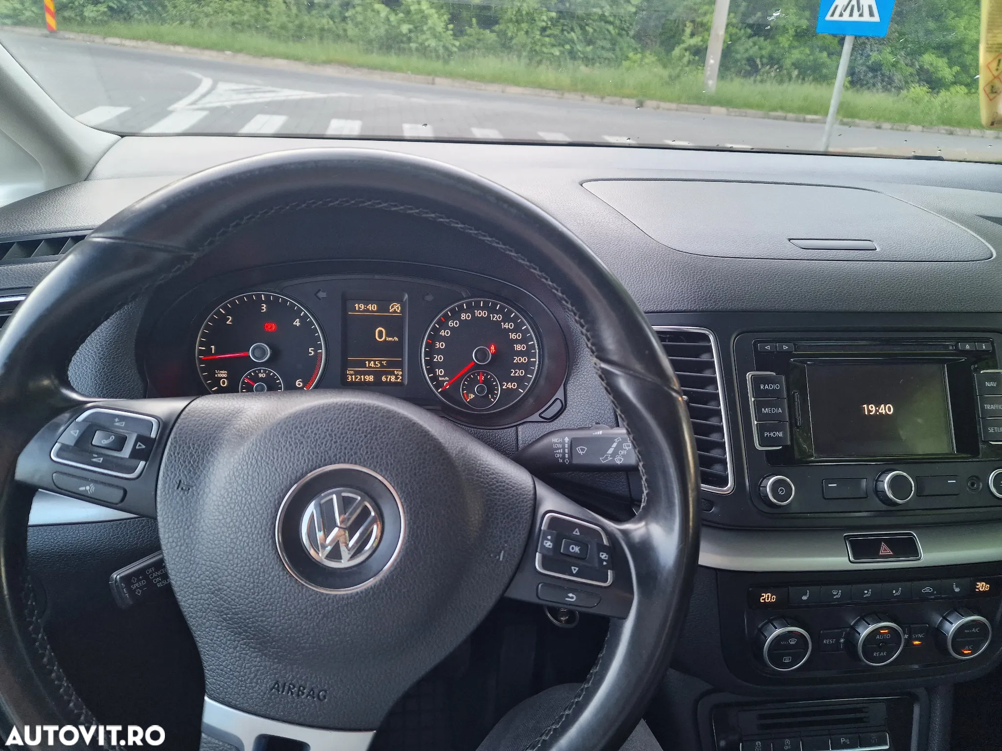 Volkswagen Sharan 2.0 TDI BlueMotion Technology Trendline - 2