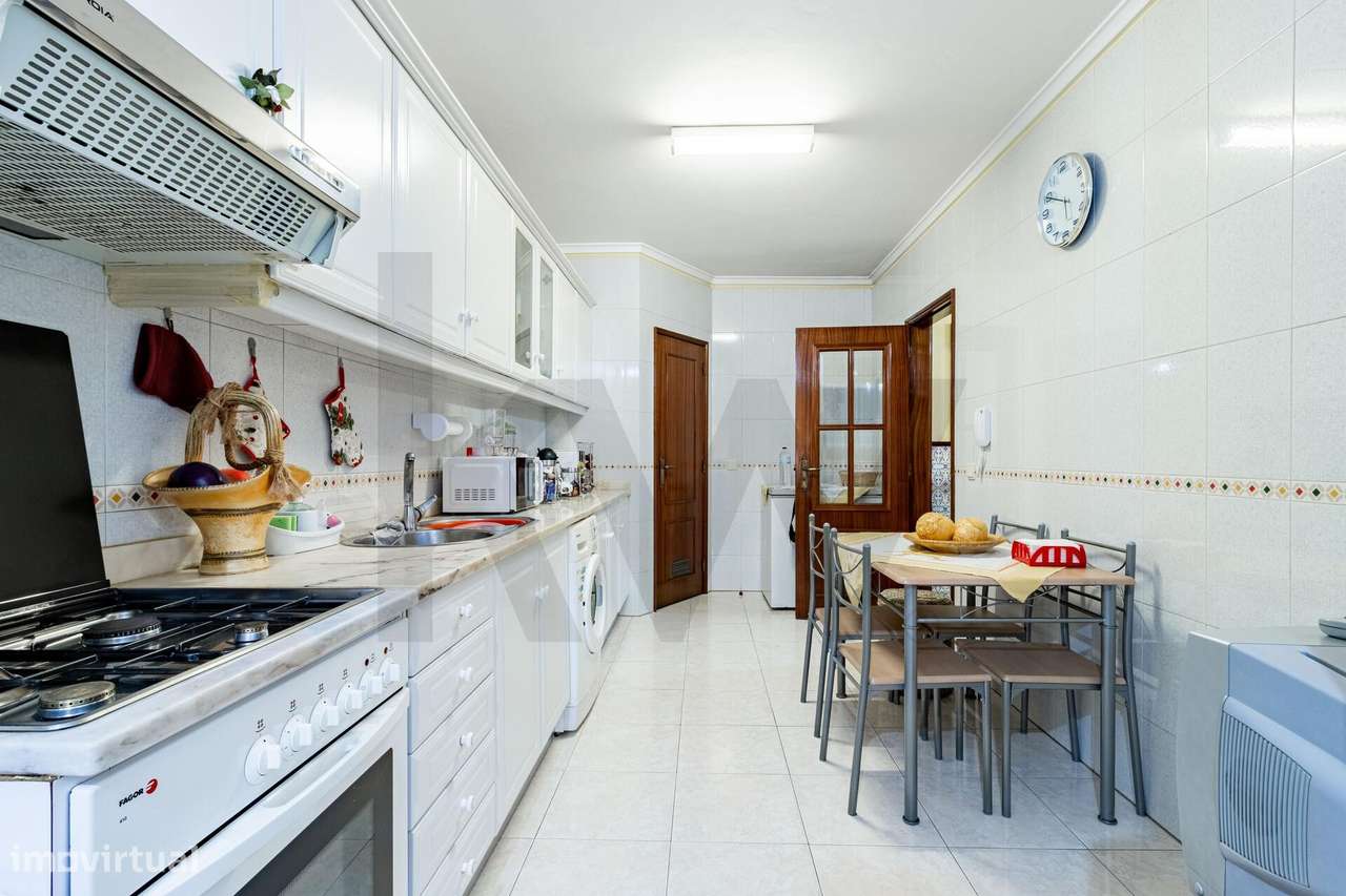 Apartamento T2 em zona residencial de Santa Maria da Feira - Grande imagem: 4/15