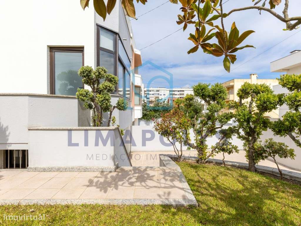 Moradia T4 com Vista Mar a 50m da Praia - Oportunidade Única! - Grande imagem: 4/32