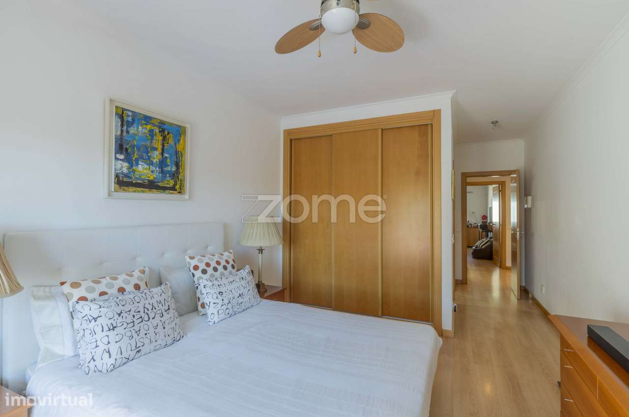 Apartamento T2 em Condomínio-11