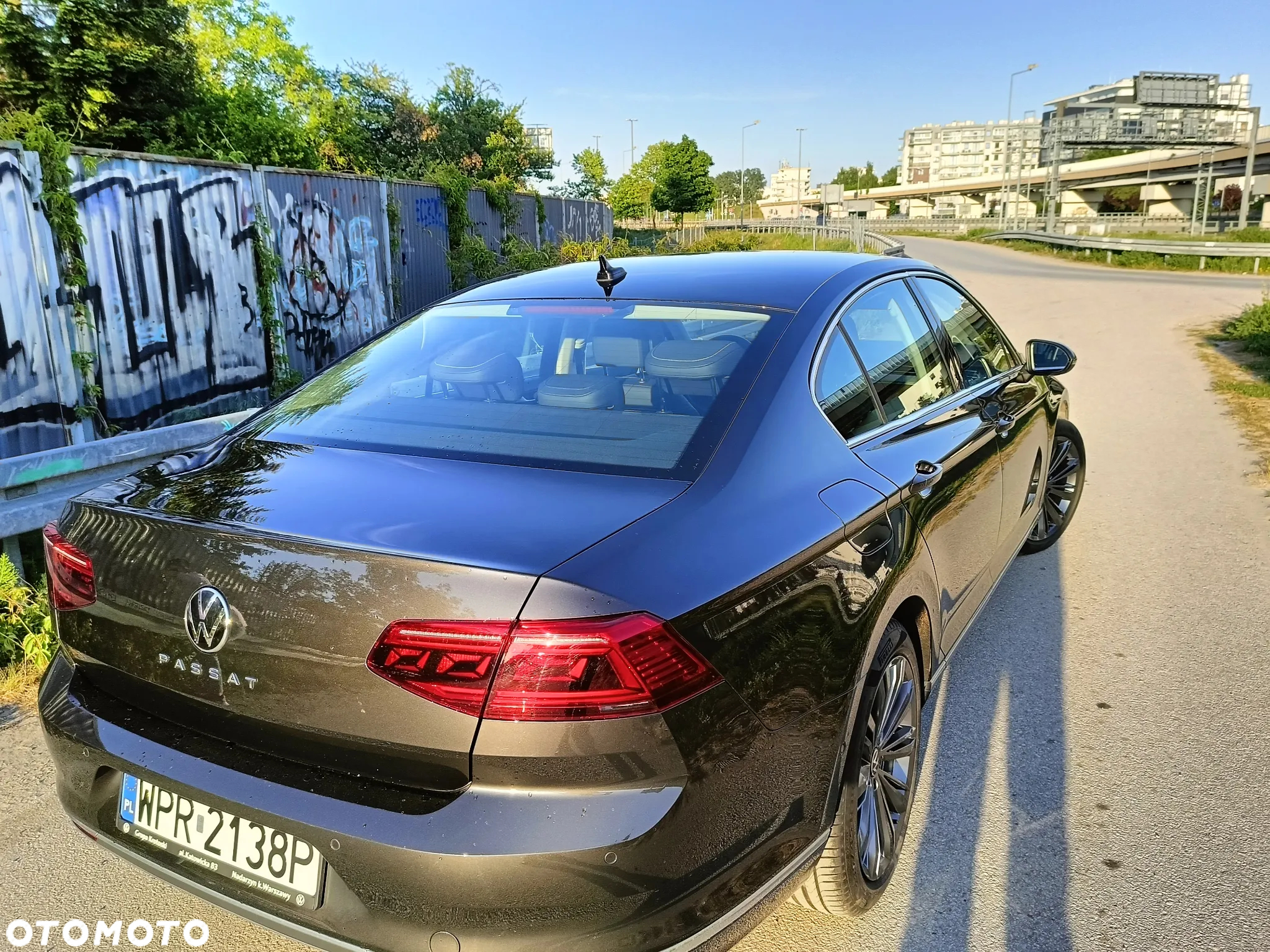 Volkswagen Passat 2.0 TSI Elegance DSG - 23