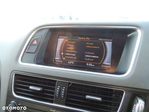 Radio samochodowe AUDI Q5 8R '10 TDI - 1