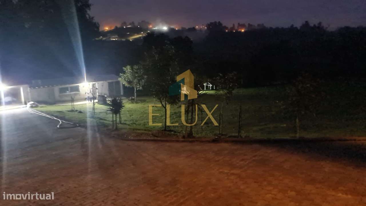 Moradia para Restaurar T4 Venda em Margaride (Santa Eulália), Várzea,-10