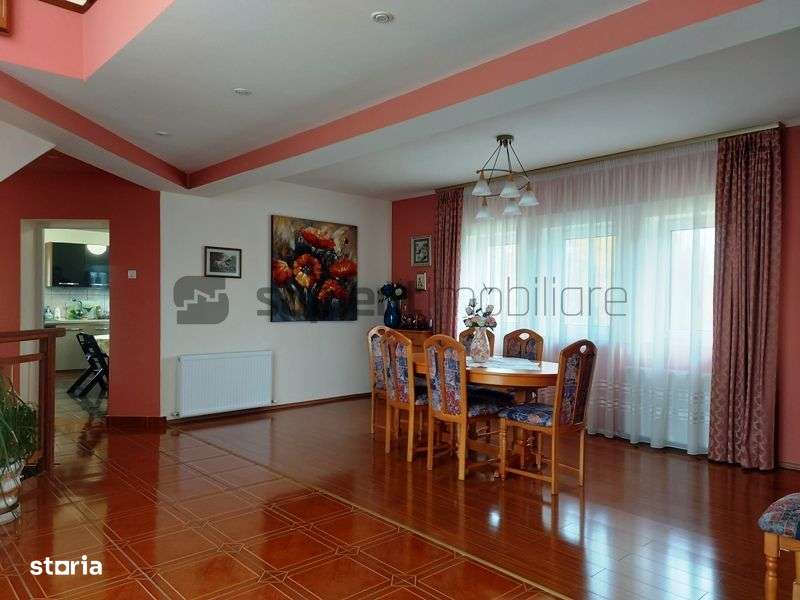 Vila cu 9 camere in zona SpitaluluiJudetean-6