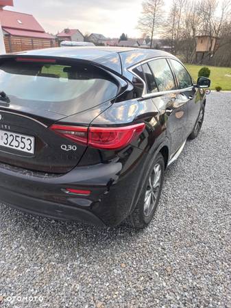 Infiniti Q30 1.5d Business 7DCT - 2