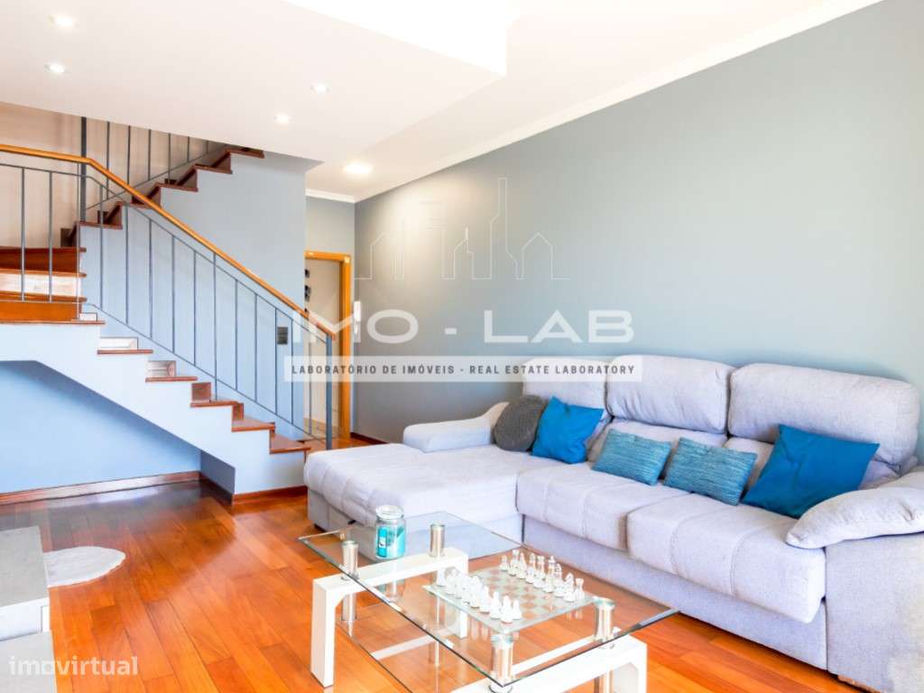 Moradia T2+1 - Câmara de Lobos - Vista Mar e Vista Montanha-6