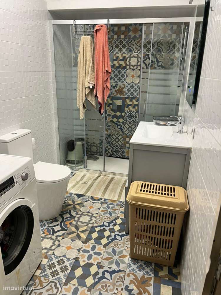 Quarto - localizado em Campanhã Porto - Grande imagem: 5/6
