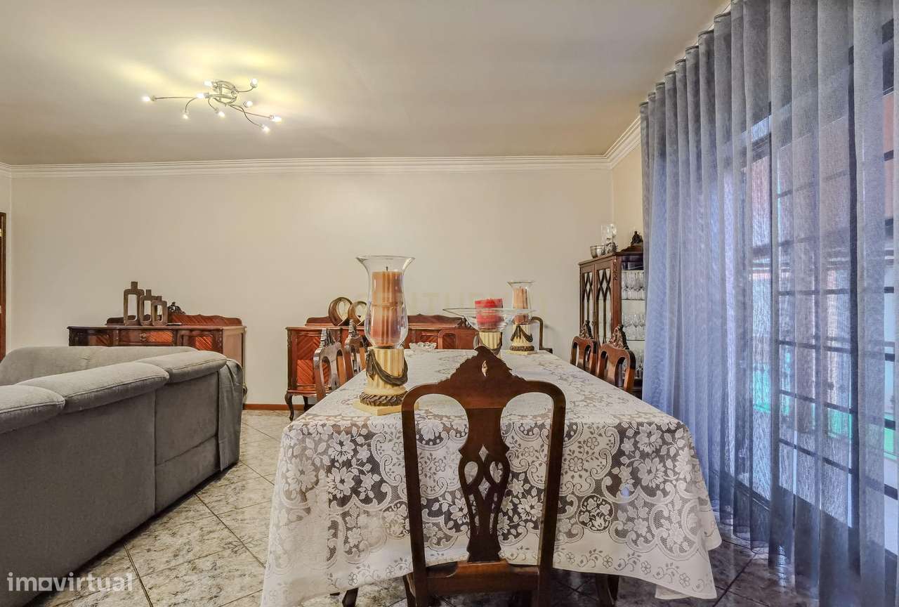 Moradia 4 frentes, T4 em Paiço, Lavra-28