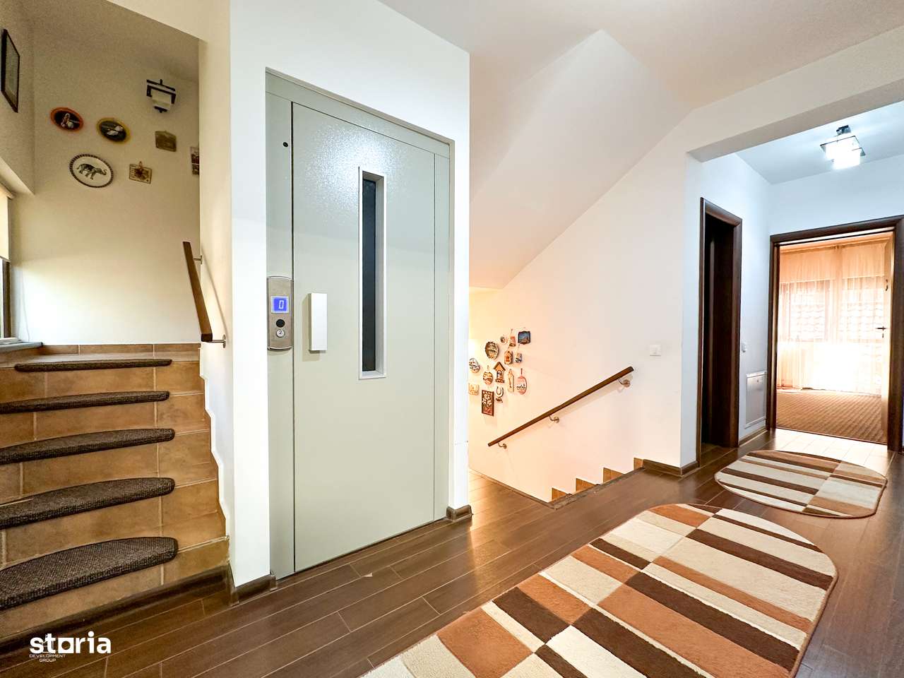 Vila Superba - Constructie 2011 - Parc IOR - Complex - Piscina indoor - Imagine principală: 4/10