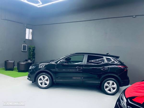 Nissan Qashqai 1.5 dCi DCT TEKNA - 10