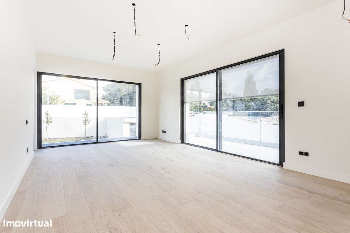 A estrear Villa T4 em Birre, Cascais-26