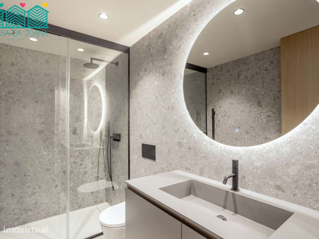 Moradia T5+1 com Piscina em Cascais-23