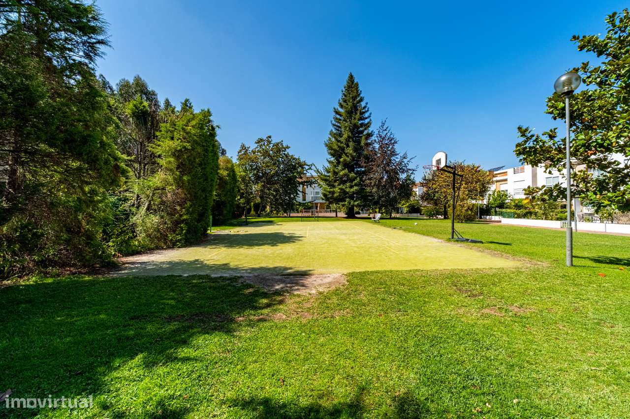 Magnifica Moradia T4 - Aldeamento privado com duas piscinas na Maia-47