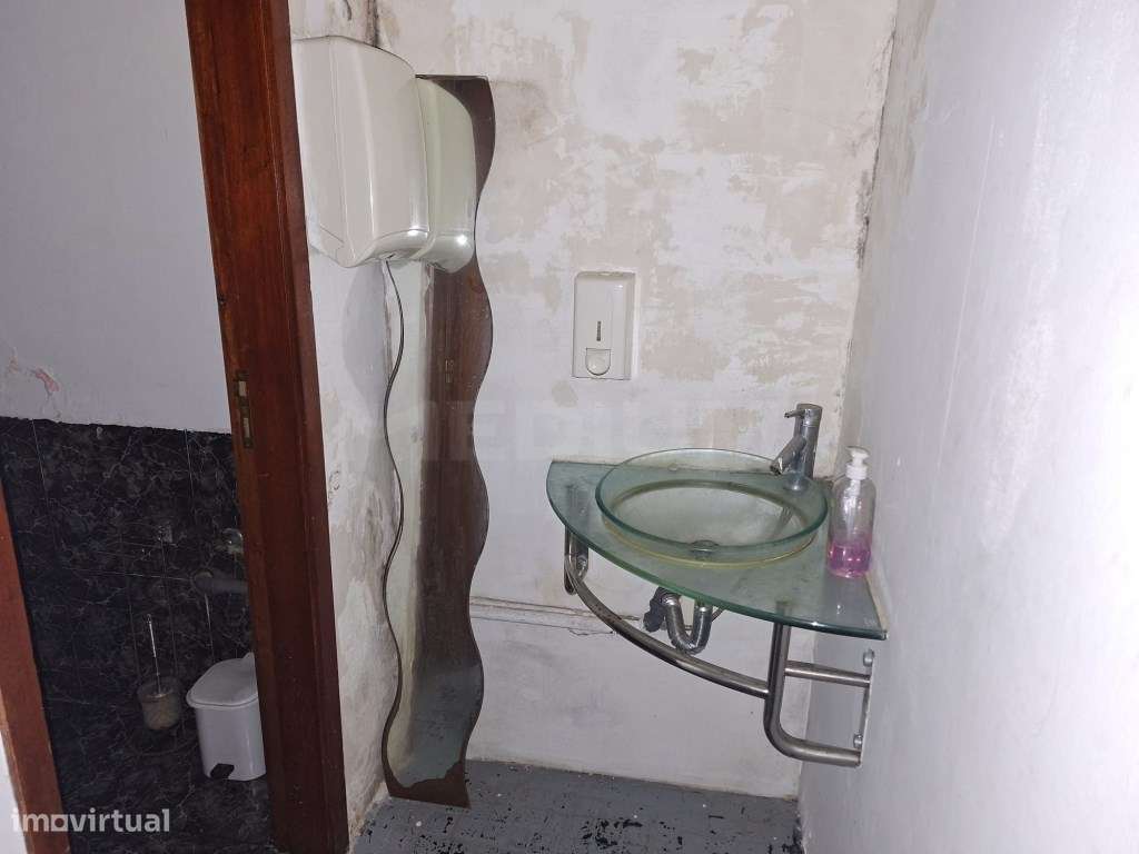 Loja comercial a 30m da praia-6