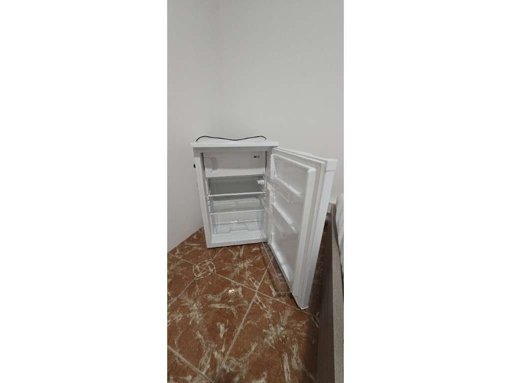 Prédio com 7 Quartos (2 Pisos) - Grande imagem: 3/38