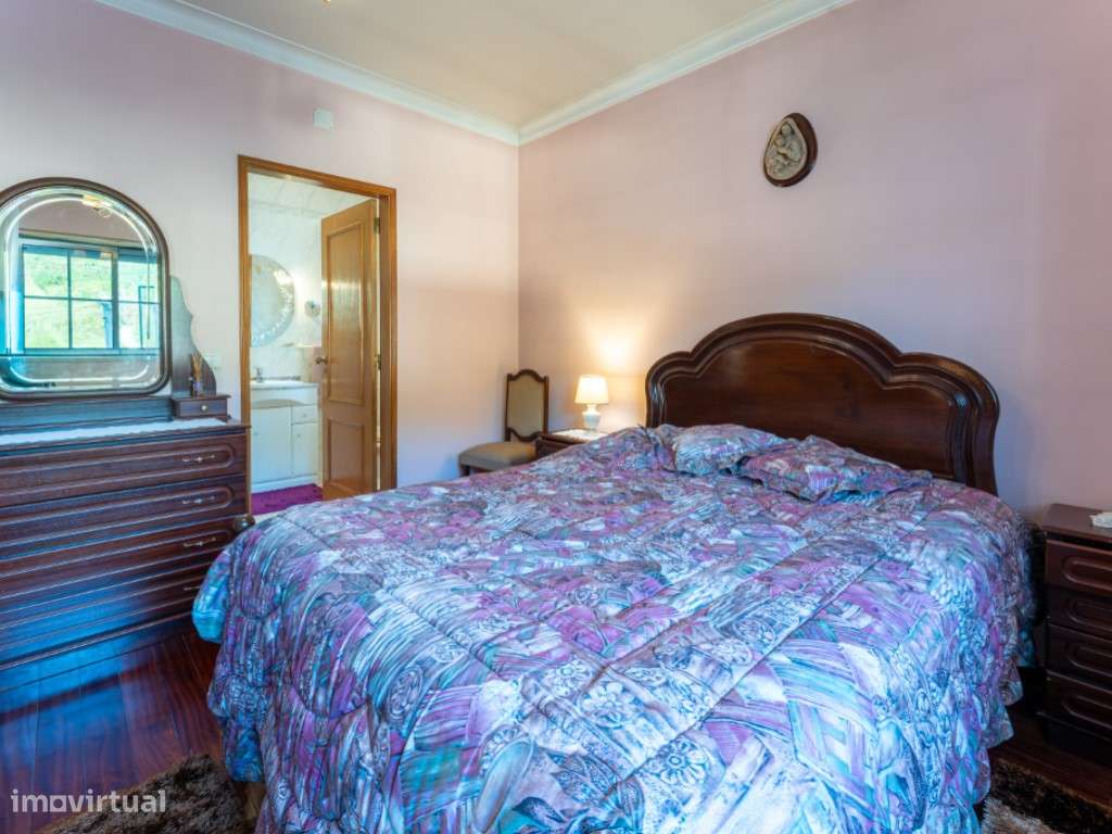 Moradia Geminada T3 Concelho de Alcobaça-34