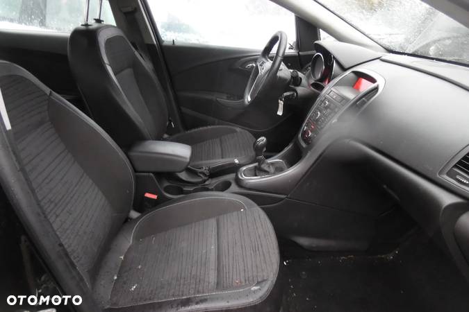 Opel Astra IV 1.4 T Active EU6 - 7