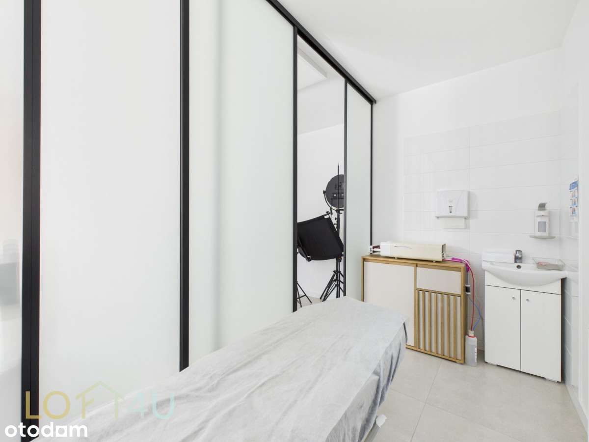 **Bażantów, lokal na sprzedaż z najemcą**-6