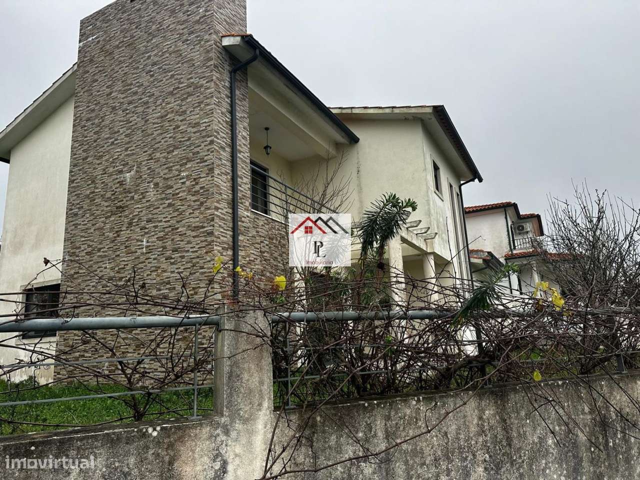 Moradia  T4 isolada inserida num lote de 700m2 em Penela  (V907MS)-22