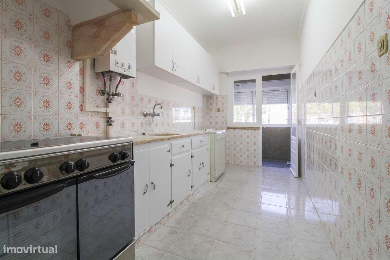 LARANJEIRO (ZONA METRO) - Apartamento T3 remodelado! - Grande imagem: 5/21